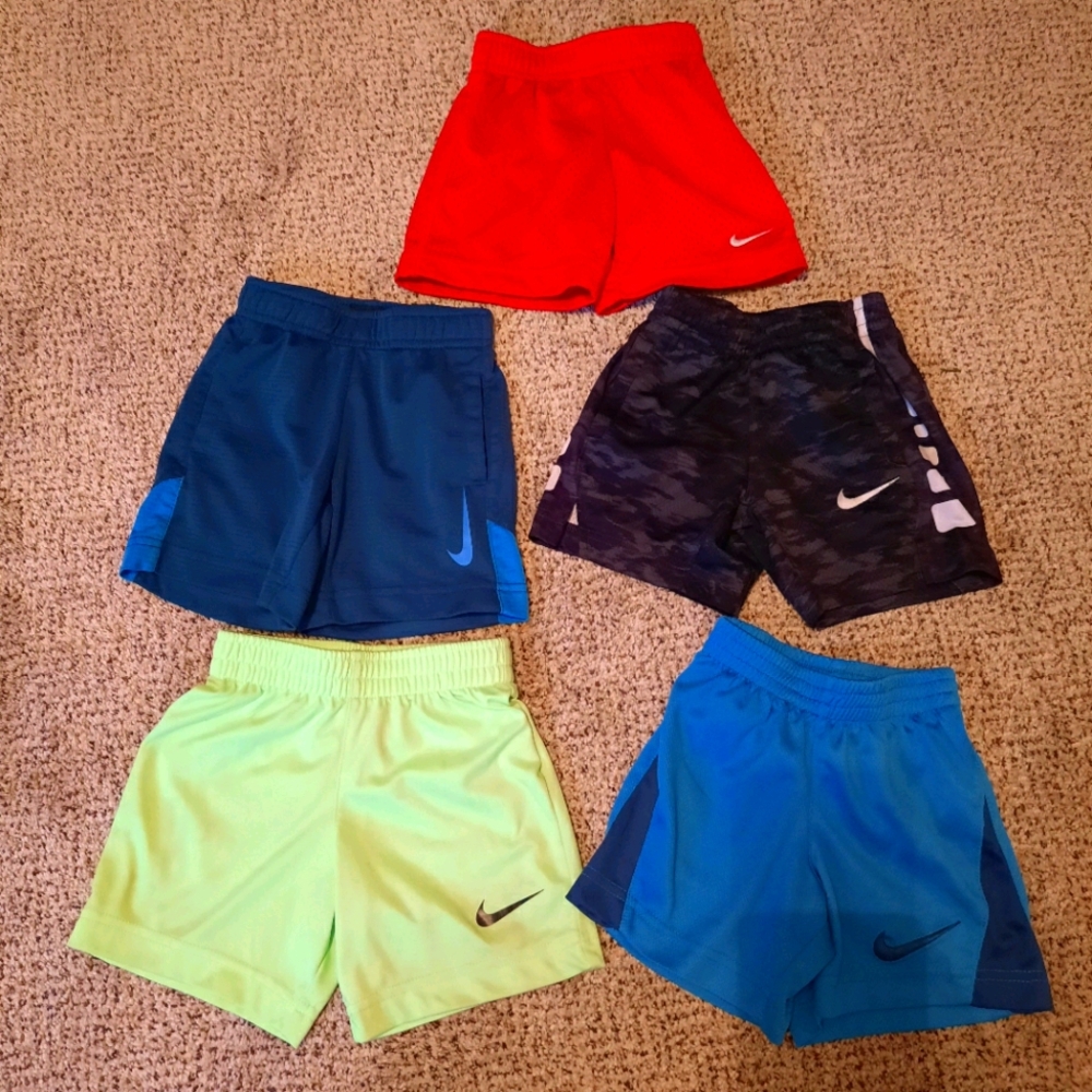 Nike mesh short LOT